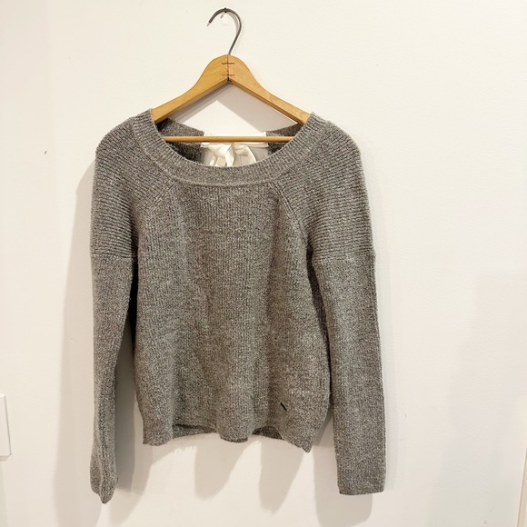 Abercrombie & Fitch Sweaters - Like New Abercrombie & Fitch tie back gray silver sparkle sweater XS